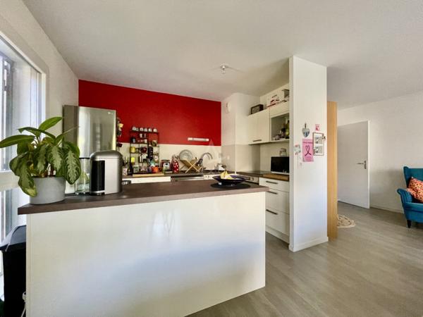 Appartement  T4-80 m2 avec 3 chambres, salon exposé S/O,dans immueble 2018 avec ascenseur,  garage- quartier BEAUREGARD à Rennes