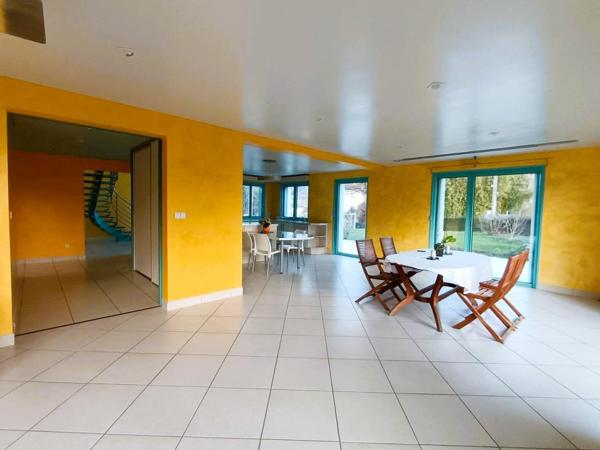 Maison Meillonnas 5 pièce(s) 195 m2