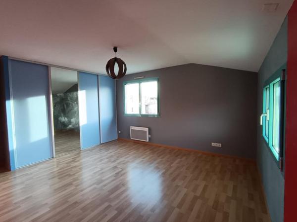 Maison Meillonnas 5 pièce(s) 195 m2