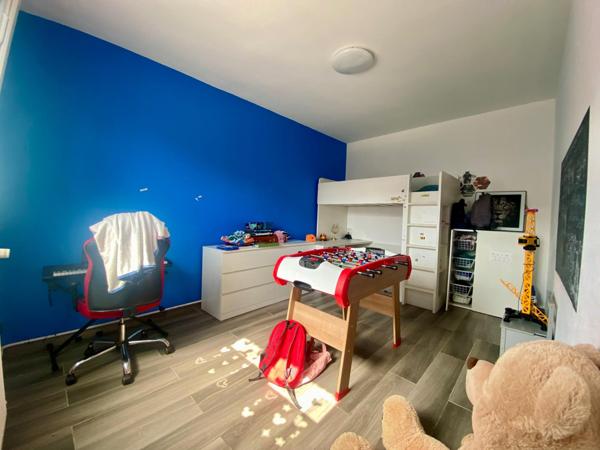 PLAIN PIED INDIVIDUEL 160M²  4 CHAMBRES GARAGE JARDIN