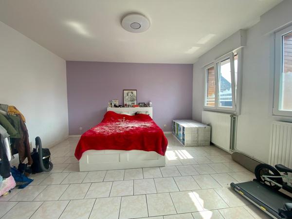 PLAIN PIED INDIVIDUEL 160M²  4 CHAMBRES GARAGE JARDIN