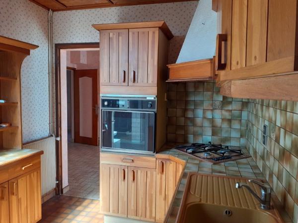 A la Guérinière, maison de plain-pied de 120 m2 de surface habitable à 100 mètres de la mer.