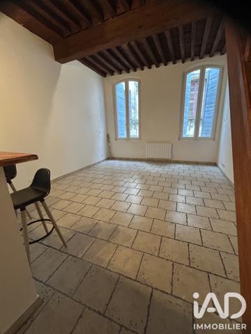 Location appartement 3 pièces 70 m² Tarascon