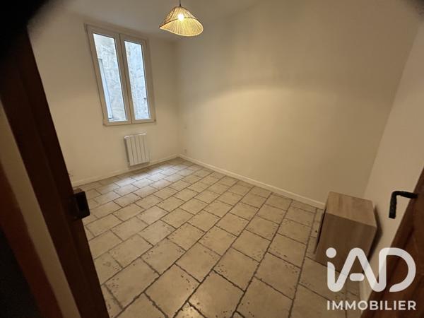 Location appartement 3 pièces 70 m² Tarascon