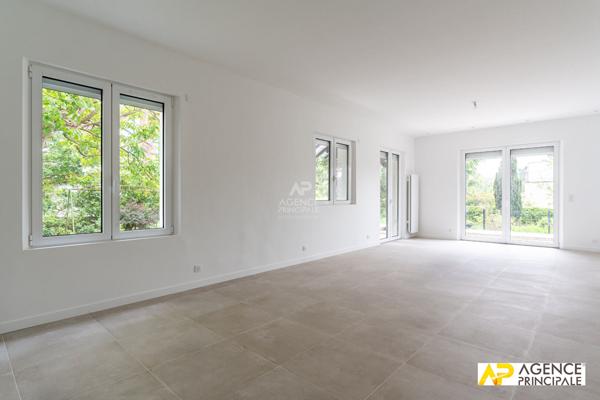Maison 6 pièce(s) - 4 chambres - Beau jardin sans vis à vis €1 190 000 - Référence 4657