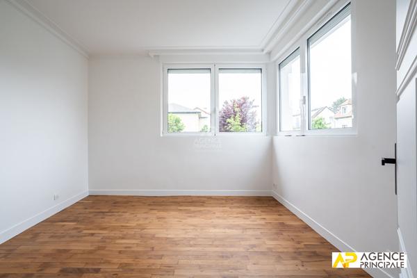 Maison 6 pièce(s) - 4 chambres - Beau jardin sans vis à vis €1 190 000 - Référence 4657