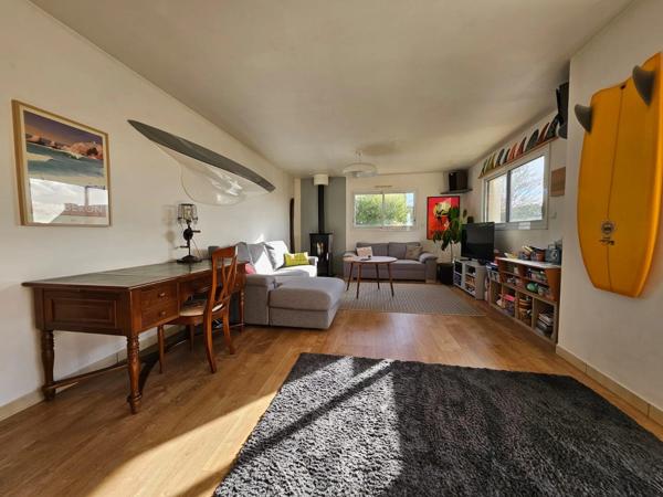 Maison contemporaine de 175 m² – Vie de plain-pied – Centre de Lannilis