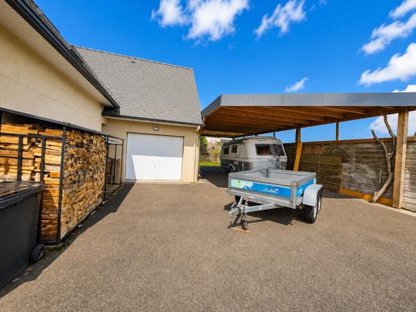 Maison contemporaine de 175 m² – Vie de plain-pied – Centre de Lannilis