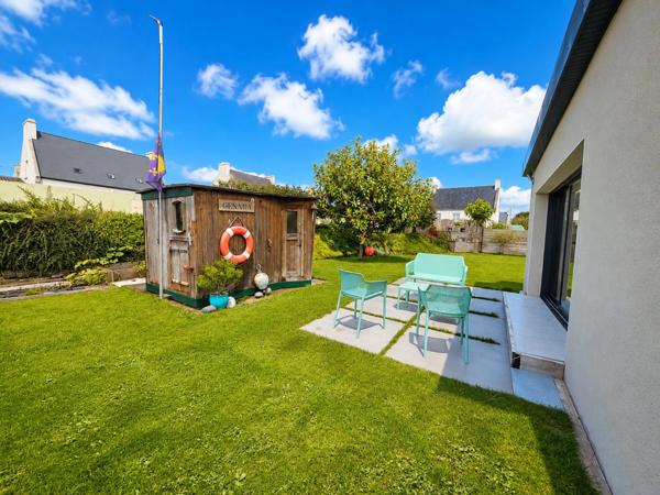 Maison contemporaine de 175 m² – Vie de plain-pied – Centre de Lannilis