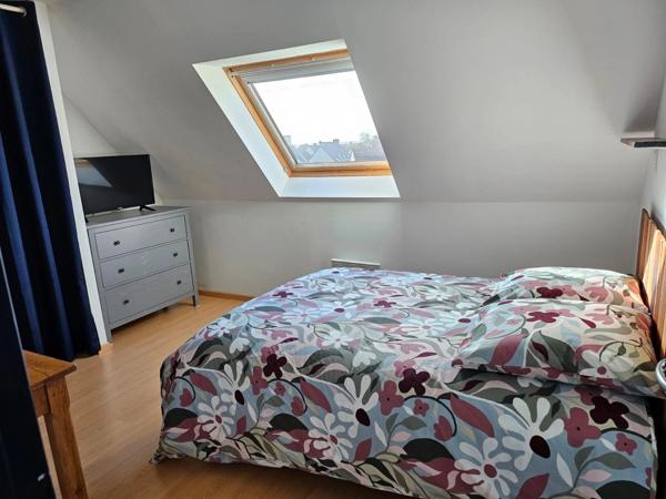 Maison contemporaine de 175 m² – Vie de plain-pied – Centre de Lannilis
