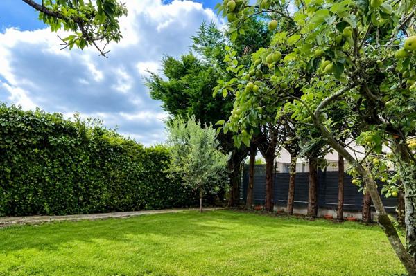 Maison d'architecte avec jardin et 3 chambres