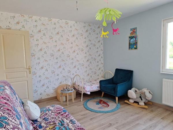 Pavillon individuel avec d'innombrables atouts !