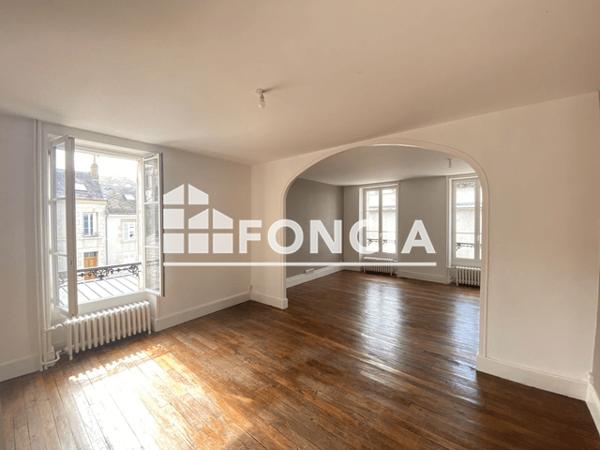 Location Appartement 6 pièces 166.91 m² - 1 PLACE DOMREMY Orleans 45100