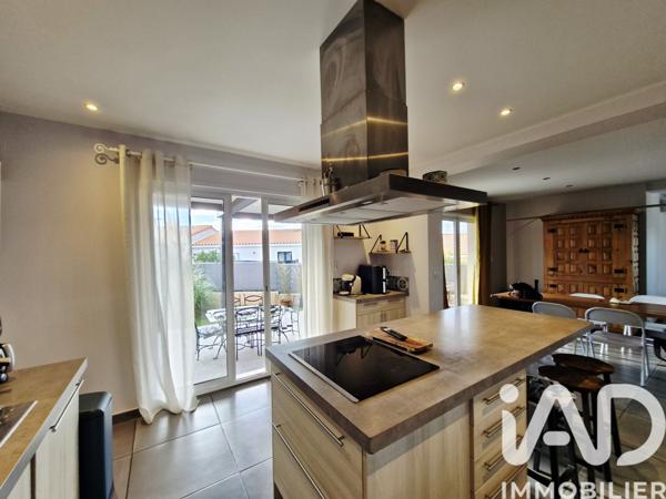 Maison à vendre 8 pièces 174 m² Nissan-lez-Enserune