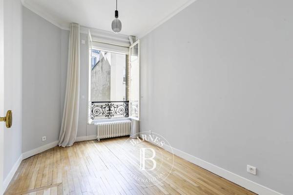 Paris 15ème, Appartement 2 Chambres -  78 m² à vendre