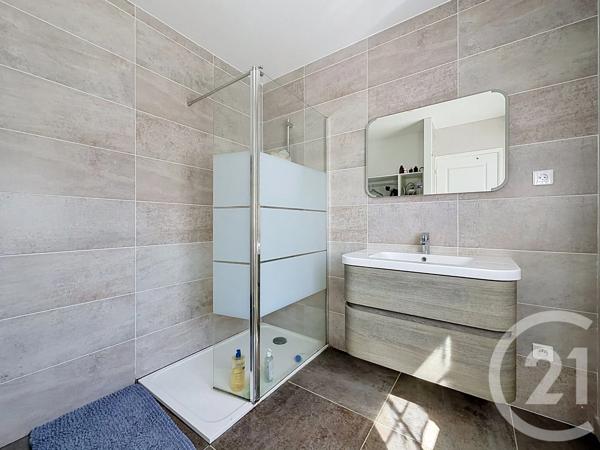 Maison à vendre  5 pièces - 155 m 2   ST VAURY  - 23