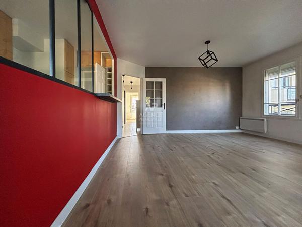 Appartement Carrieres Sous Poissy 4 pièce(s) 66m2 €239 000 ** - Référence 9084