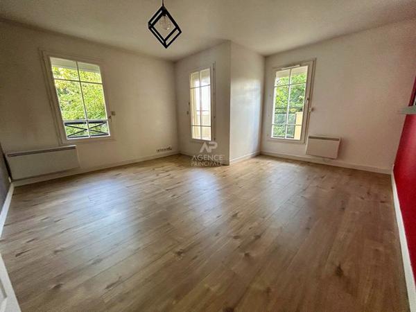 Appartement Carrieres Sous Poissy 4 pièce(s) 66m2 €239 000 ** - Référence 9084