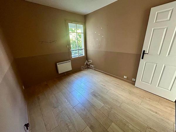 Appartement Carrieres Sous Poissy 4 pièce(s) 66m2 €239 000 ** - Référence 9084