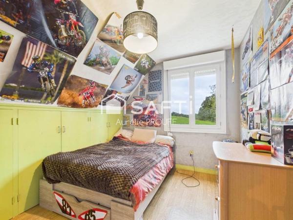 BELLE FAMILIALE,123 m2, 5 CHAMBRES, JARDIN 1018m2