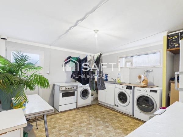 BELLE FAMILIALE,123 m2, 5 CHAMBRES, JARDIN 1018m2