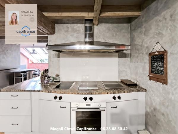 Maison d'architecte 9 pièces, 350 m2 env, en centre Bourg