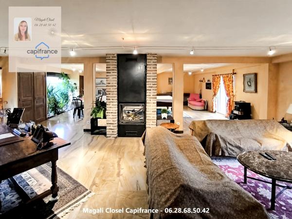 Maison d'architecte 9 pièces, 350 m2 env, en centre Bourg