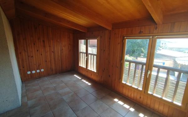 Appartement à louer    1 pièce •  Saint-Étienne-de-Fontbellon