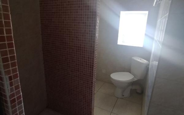 Appartement à louer    1 pièce •  Saint-Étienne-de-Fontbellon