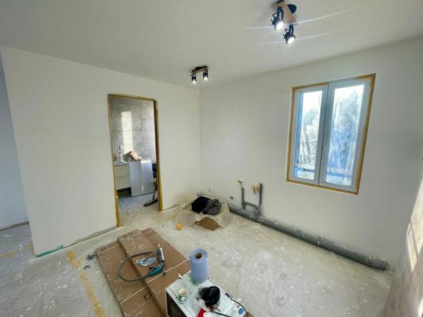 Grand studio rénové – 29 m² – Paris 20