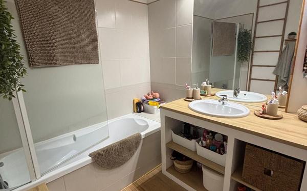 Appartement à vendre    4 pièces • 80,16 m2 Bayonne