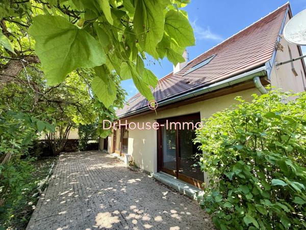 Maison à vendre 8 pièces de 196 m²