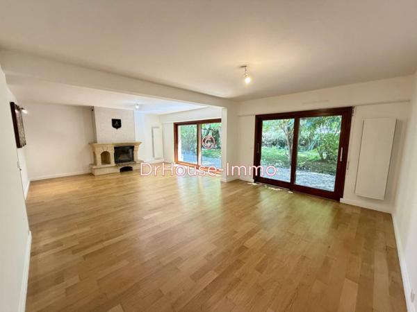 Maison à vendre 8 pièces de 196 m²