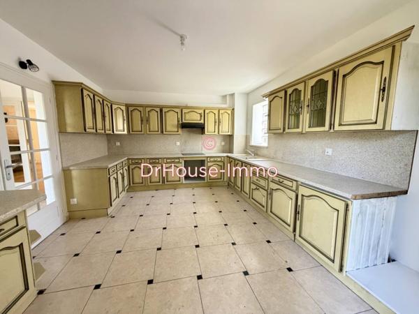 Maison à vendre 8 pièces de 196 m²