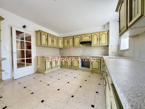 Maison à vendre 8 pièces de 196 m²