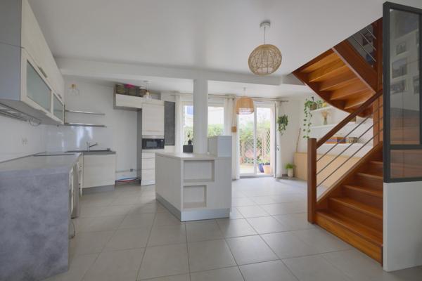 Maison de ville avec terrasses