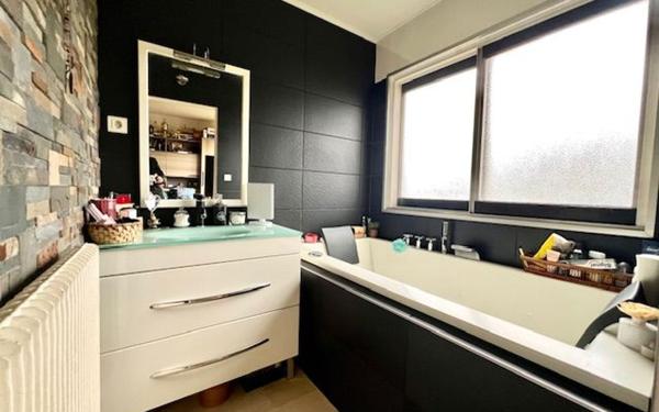 Appartement à vendre    3 pièces •  Le Pecq