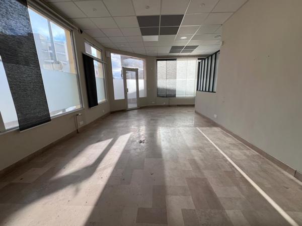 Mur commerciaux de 54,42 m2