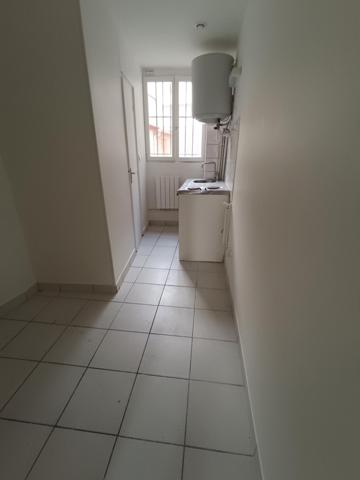 STUDIO QUARTIER TRIBUNAL à PONTOISE