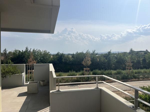 Narbonne (11100) NARBONNE - EXCLUSIVITE - Appartement comme neuf 2 chambres avec terrasse de 40m2 + garage + parking