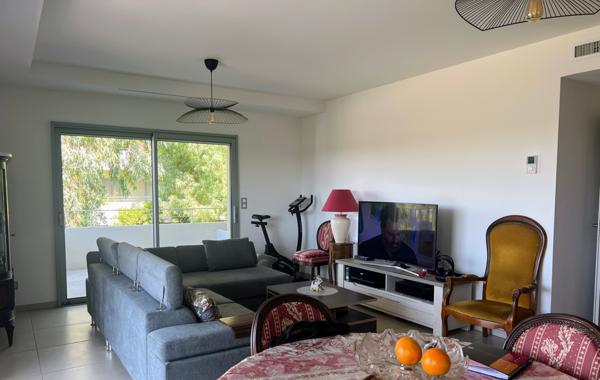 Narbonne (11100) NARBONNE - EXCLUSIVITE - Appartement comme neuf 2 chambres avec terrasse de 40m2 + garage + parking