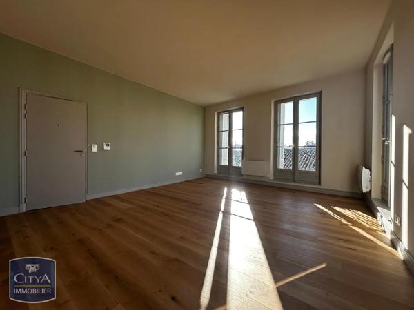 Appartement à louer 2 pièces 49.75m²
