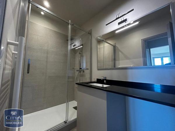 Appartement à louer 2 pièces 49.75m²