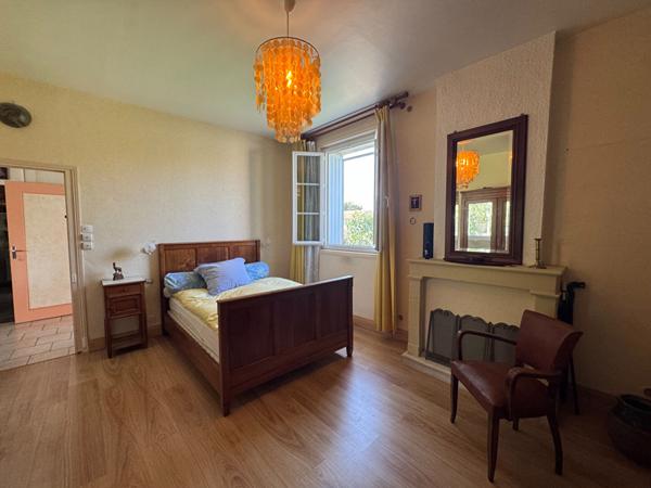 Rochefort - Charentaise 5 chambres - Garage, Chai et Jardin