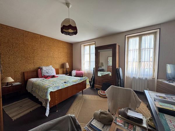 Rochefort - Charentaise 5 chambres - Garage, Chai et Jardin