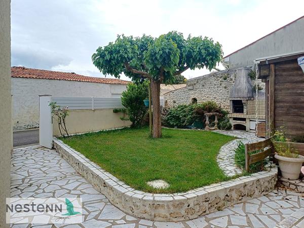 A vendre,charentaise, à Saujon,130m², 4 chambres, garage, 314 m² de terrain