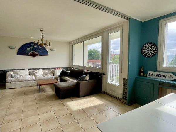 T5 et plus Palaiseau 83.50 m²