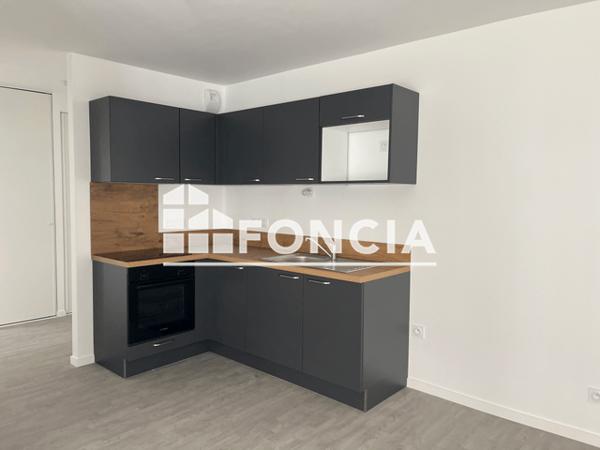 Location Appartement 3 pièces 69.01 m² - Laval 53000
