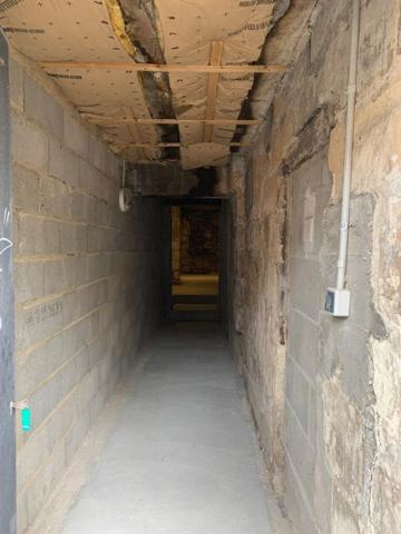 Localcommercial * 35 M² * 49000 Angers * 150 * 150,  
Angers 49000