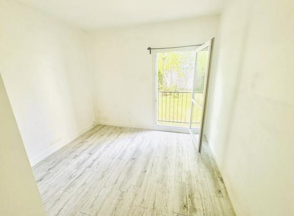 Appartement 3 pièces 59 m2 rdc avec jardinet